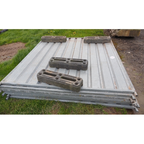 1374 - Sheeted Heras panels - 7 + feet