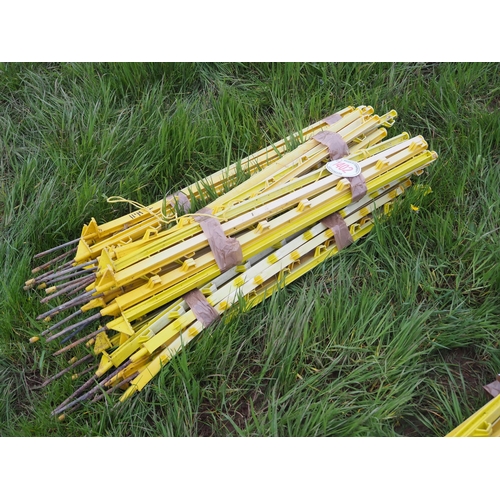 1402 - Plastic electric stakes - 32