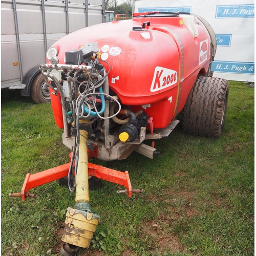 1522 - Wanner K2000 air blast sprayer, working