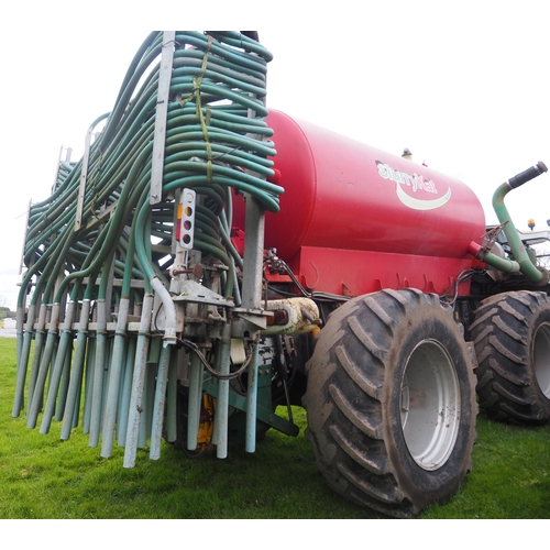 1567 - Lite-Trac chassis with Slurry Kat tanker 2400 SS. Working, rear near side wheel drive needs attentio... 