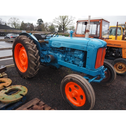 1615 - Fordson Major tractor. Runs and drives. Key in office