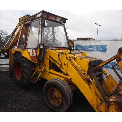 1621 - JCB 3CX loader and back hoe. Working order. Reg. OAJ 435W