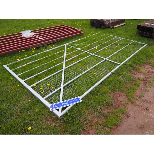 1195 - Galvanised mesh gate 12 x 6ft