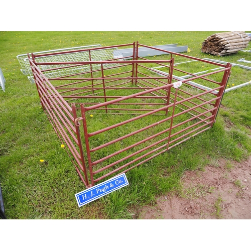 1202 - Red sheep hurdles 6ft - 5