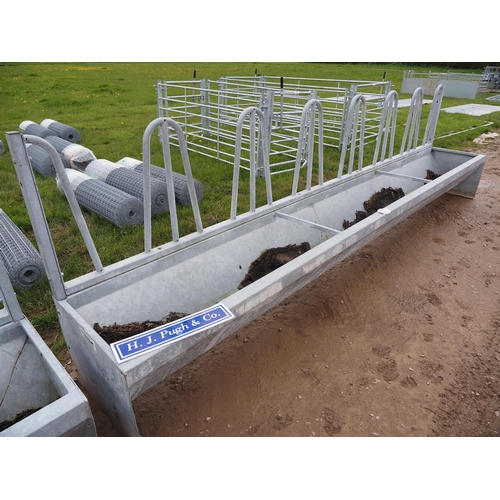 1228 - Galvanised tombstone feeder 14ft