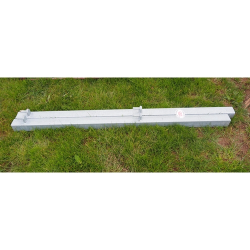 1295 - Galvanised hanging posts 6ft - 2