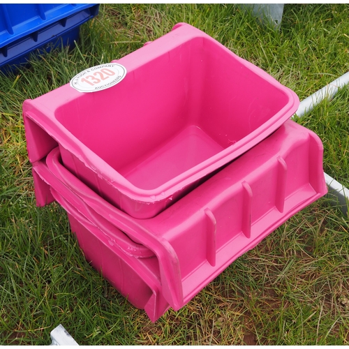 1320 - Pink 16L hook over buckets - 4