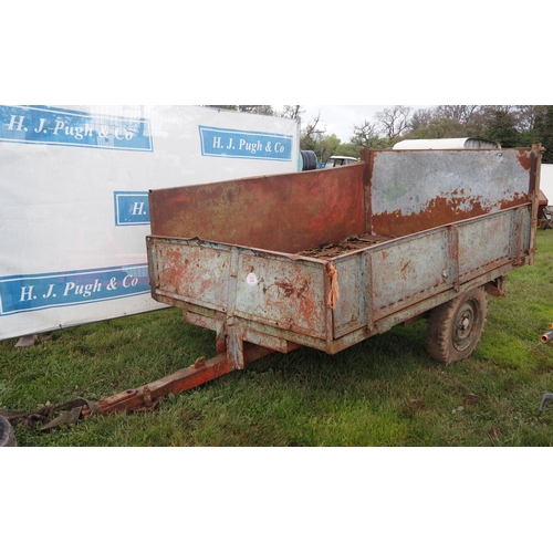 1934 - 2 Wheeled tipping trailer