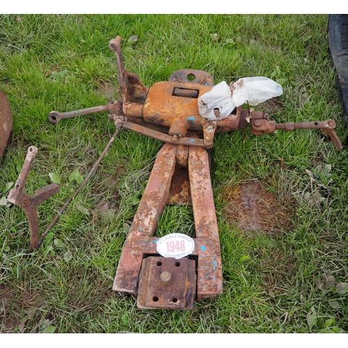 1948 - Fordson Super Major pick up hitch