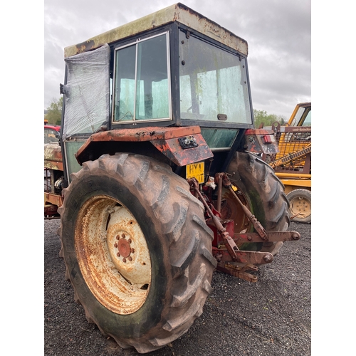 1623A - International 784 tractor. Runs and drives. C/w loader and fork. reg AYA 220T No docs