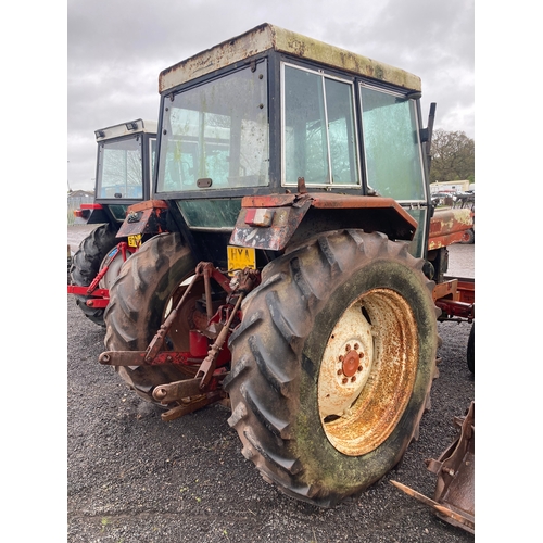 1623A - International 784 tractor. Runs and drives. C/w loader and fork. reg AYA 220T No docs