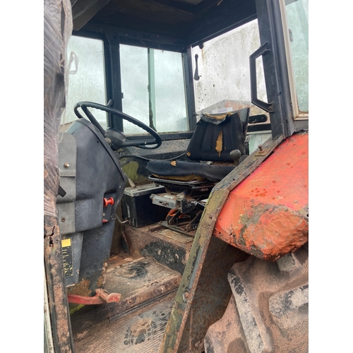 1623A - International 784 tractor. Runs and drives. C/w loader and fork. reg AYA 220T No docs