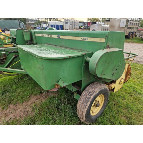 1596 - John Deere 456 baler