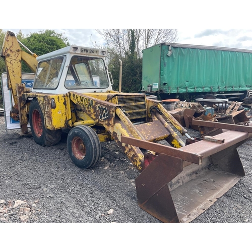 196 - JCB 3C MKII loader and backhoe. Runs and drives. 1973. Key in office