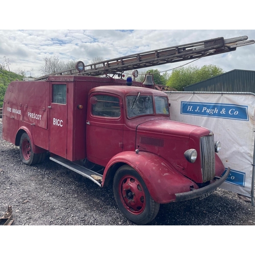 188 - Morris Commercial CV11/40 Fire engine. 1945. Petrol. Runs and drives. Showing 16,538 miles, believed... 