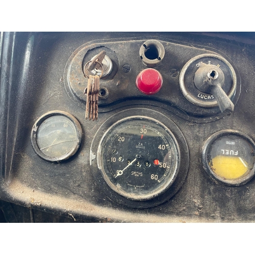 188 - Morris Commercial CV11/40 Fire engine. 1945. Petrol. Runs and drives. Showing 16,538 miles, believed... 