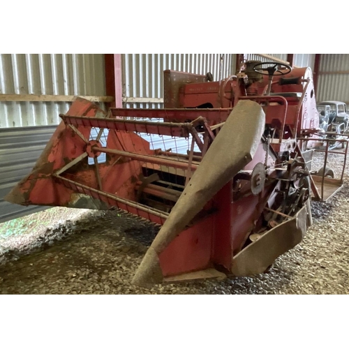 175 - Massey Ferguson 735 bagger combine. Petrol paraffin. Runs and drives. Requires new beater. Barn stor... 