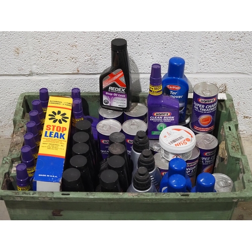 714 - Assorted Wynns oil treatments, tar remover, stop leak etc