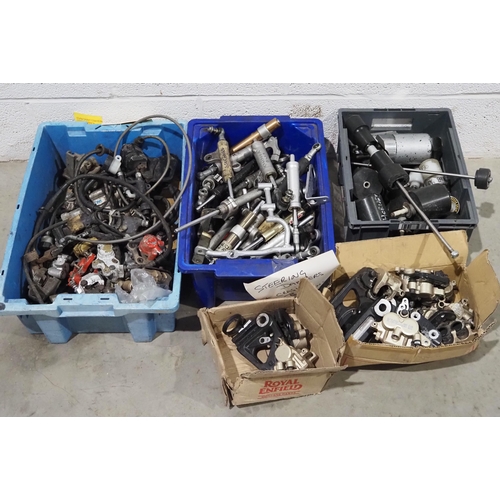 715 - Steering dampers, crash bobbins, master cylinders and callipers