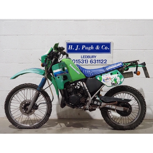 1000 - Kawasaki MX125 motocross bike project.
Frame No. MX125B-001390
Engine No. MX125AE003266
Has been bar... 