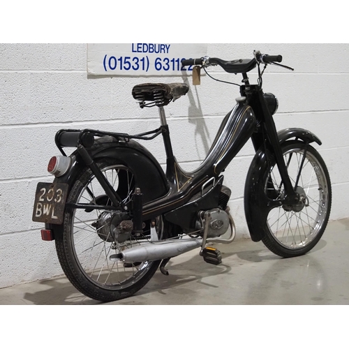 1007 - Norman Nippy moped.
Engine No. 2649599
Runs but not ridden for some time so will require recommissio... 