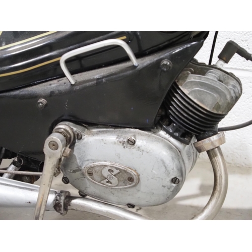 1007 - Norman Nippy moped.
Engine No. 2649599
Runs but not ridden for some time so will require recommissio... 