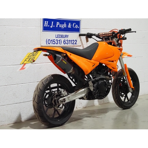 1014 - Sinnis Apache motorcycle. 2011. 125cc. 
Runs and last ridden in October 2022. Has been dry stored si... 