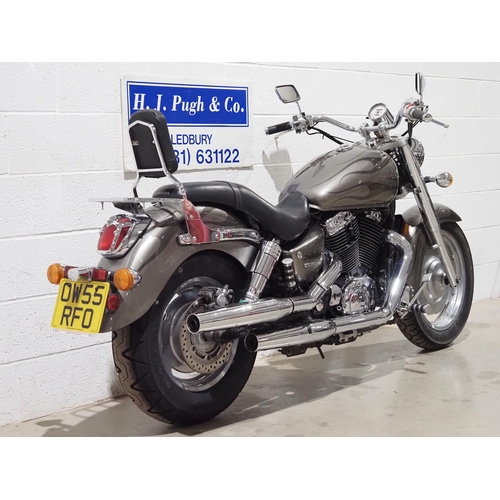 1016 - Honda VT1100 Shadow Sabre motorcycle. 2006. 1099cc. 
Runs and rides. MOT until 23.04.25. Comes with ... 