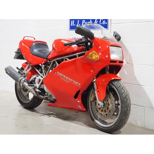 1019 - Ducati 750 Super Sport motorcycle. 1996. 749cc. 
Runs and rides. New fuel pump, battery and cam belt... 