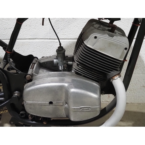 1050 - Jawa 350 cafe racer project.
Engine No. 631-0-002443
Engine recently rebuilt, frame power coated, ta... 