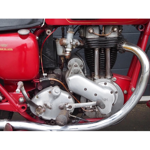 823 - Ariel NH Red Hunter motorcycle. 350cc. 1954.
Frame No. KS4811
Engine No. LB 1922
Runs well, new exha... 