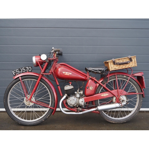 825 - James Comet motorcycle. 1952. 
Frame No. J3/20470
Engine No. 797/33971
Runs and rides. Needs light r... 