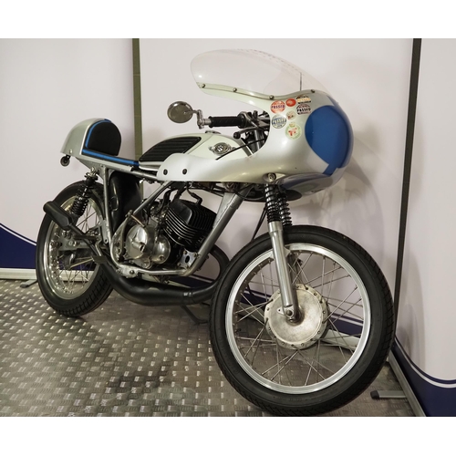 863 - Suzuki TS 125 Cafe racer. 1977. 123cc
Engine No. TS125/162695
Frame No. TS125159149
Runs but will ne... 