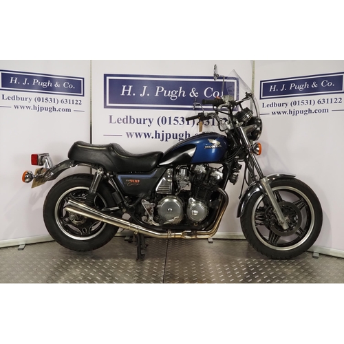 925 - Honda CB900 Custom. 1982. 900cc. 
Frame No. 1HFSC0409CA206786
Engine No. SC04E 2207022
Runs and ride... 