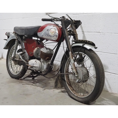 939 - BSA Bantam Sports motorcycle project. 175cc
Frame No. D10A 5587
Engine No. D10A 5587
Has been dry st... 