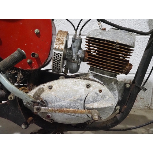 939 - BSA Bantam Sports motorcycle project. 175cc
Frame No. D10A 5587
Engine No. D10A 5587
Has been dry st... 