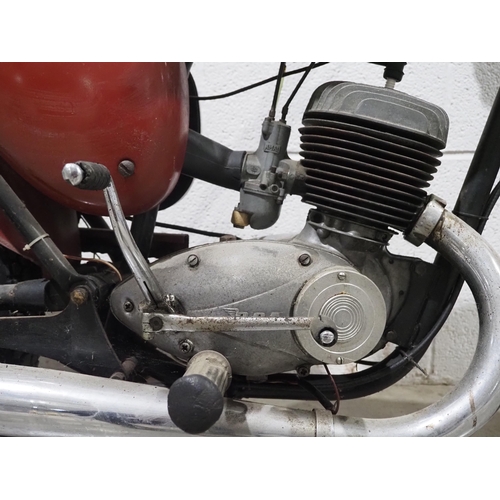 940 - BSA Bantam B175 motorcycle project. 175cc
Frame No. PD04319
Engine No. PD04319
Has been dry stored f... 