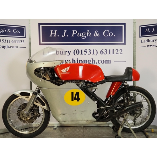 957 - Honda Drixton CB450E race bike. 500cc. 
Engine No. E-3017469
Fitted with a Nova 6 speed gearbox, a l... 