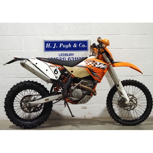 976 - KTM EXC-F 250 enduro bike. 2011. 250cc. 
Frame No. VBKRFA403BM154895
Engine No. 0177048188
Runs and ... 