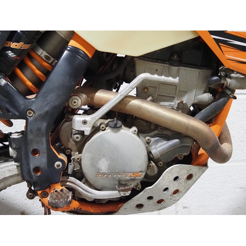 976 - KTM EXC-F 250 enduro bike. 2011. 250cc. 
Frame No. VBKRFA403BM154895
Engine No. 0177048188
Runs and ... 