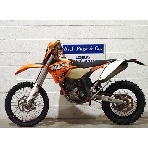 976 - KTM EXC-F 250 enduro bike. 2011. 250cc. 
Frame No. VBKRFA403BM154895
Engine No. 0177048188
Runs and ... 