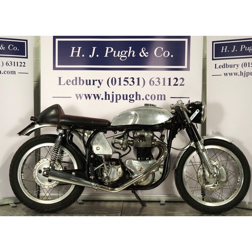 978 - Norton Dominator motorcycle. 1962. 600cc.
Frame No. 13103082
Engine No. 85630
Engine turns over with... 