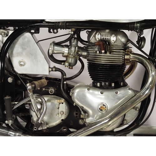 978 - Norton Dominator motorcycle. 1962. 600cc.
Frame No. 13103082
Engine No. 85630
Engine turns over with... 