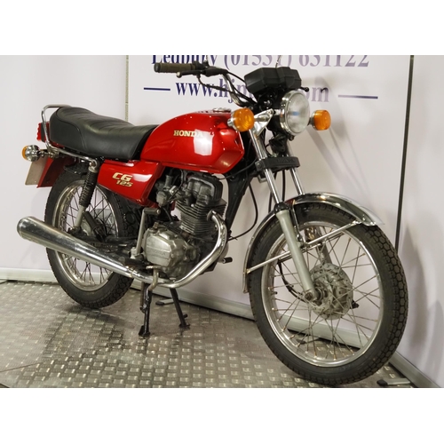 982 - Honda CG125 motorcycle. 1997. 124cc.
Frame No. 9C2JC1821TR011459
Engine No. CG125RE8106258
Runs and ... 