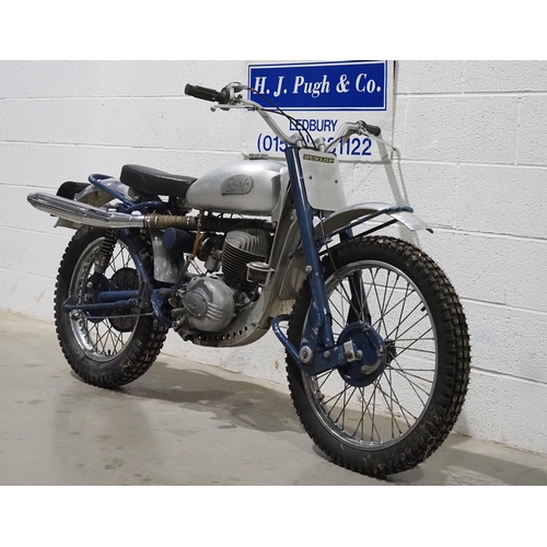 990 - Greeves trails motorcycle. 1990. 250cc. 
Frame No. 59/2729
Engine No. 770B9019. Does not match V5. 
... 