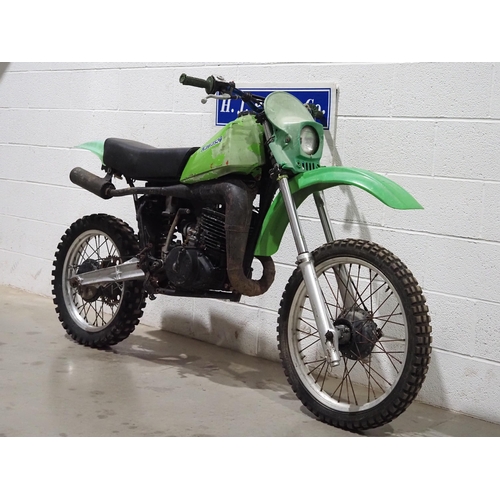 994 - Kawasaki KDX 420 motocross bike. 
Non runner. Engine turns over.
No Docs.