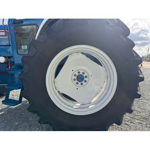 277 - Ford 8210 Series 3 tractor. 1990. TB Turbo from new. Showing 4200 hours, selectable PTO, air con, 2 ... 