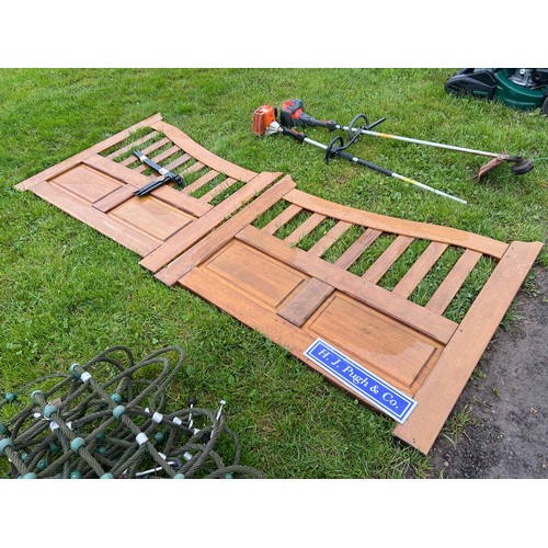 52 - Pair of 5ft wooden drive gates