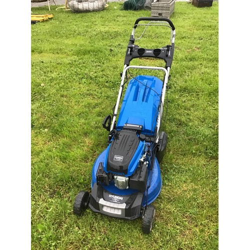 377 - Hyundai mower