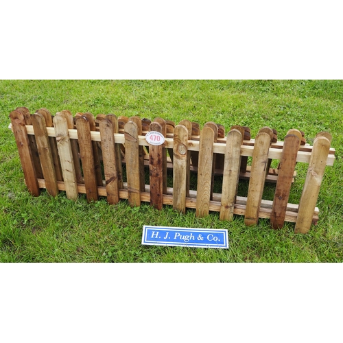 470 - Wooden fencing